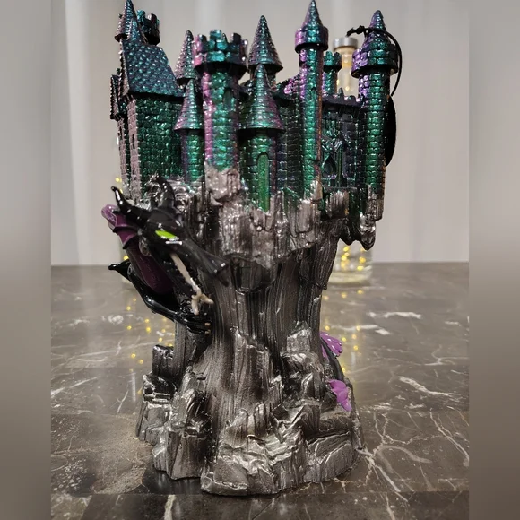 Bath & Body Works Disney Maleficent Dragon Castle Candle Holder NWT - Picture 5 of 16